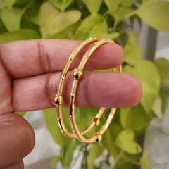 Naveli Bangles
