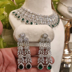 Hezal Green Necklace set