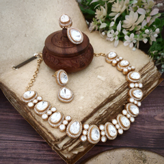 Vinayak Polki Neckline Set