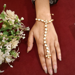 Harsha Polki Hathphool