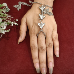 Lily Western Hathphool