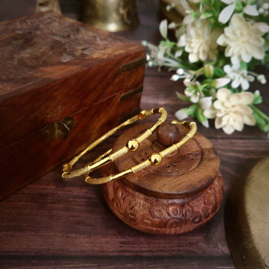 Naveli Bangles
