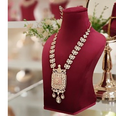 Avneet long Polki Set (Pink)