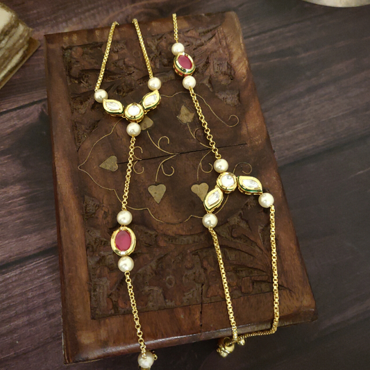 Ishita Kundan Hathphool (Golden, Red)