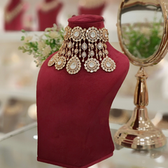 Roshi Polki Choker Set