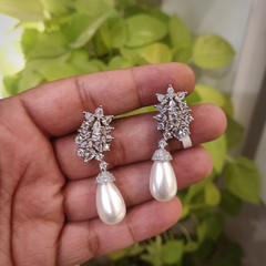 Bella Pearl AD Earrings