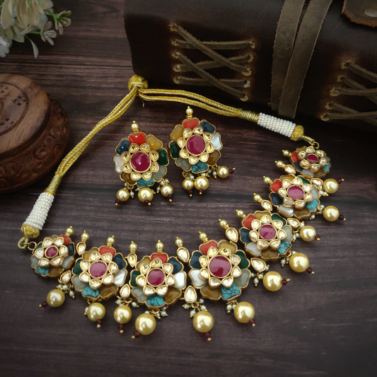 Anika Navrattan Choker Set