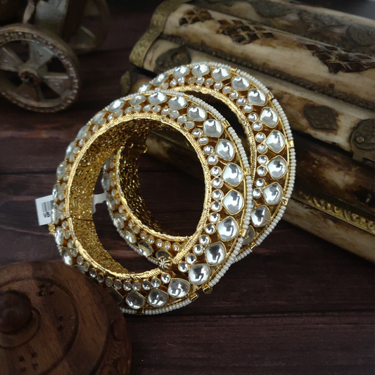 Antara Paachi Kundan Bangles