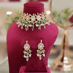 Aaarti Paachi Kundan Set