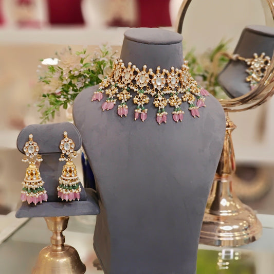 Aadhyaa Paachi Kundan Set