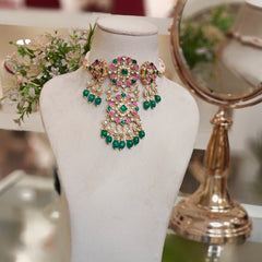 Ruhi Paachi Kundan Set (Green, Pink)