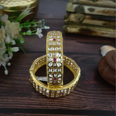 Ishaani Polki Bangles