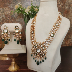 Meenaxi Kundan Long Haar Set