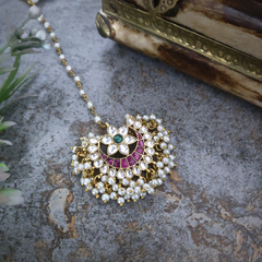 Mridula Kundan Maangtikka