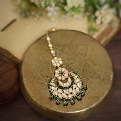 Riama Polki Maangtikka