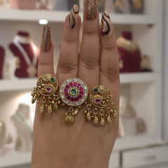 Muskan golden ring