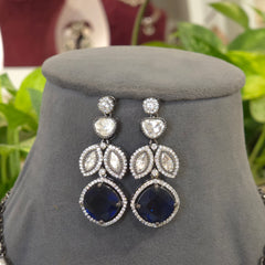Daizy Ad necklace set