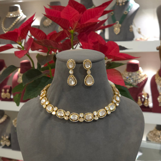 Navu polki neckline set