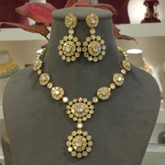 Gili moissanite polki set