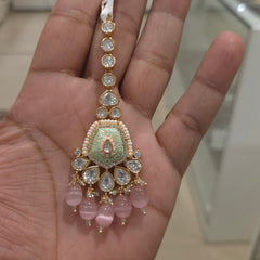 Aaruni polki maangtikka