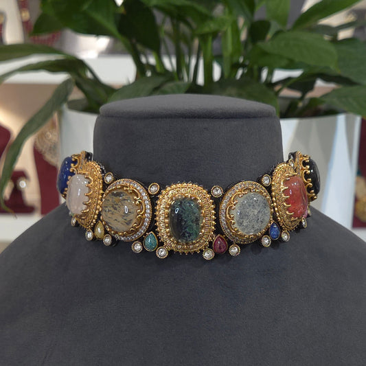 Zehnab designer choker