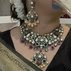 Aarohi Navratan necklace set