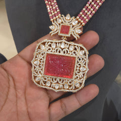 Tarana sroski pendent set