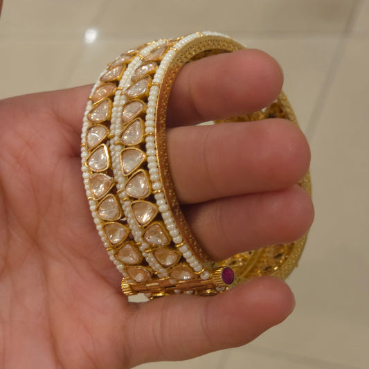 Shilla moissanite polki bangles