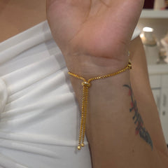 Zinnie hand bracelet ( haatphool)