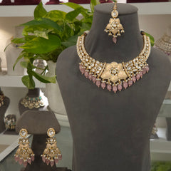 Raavi polki neckline set
