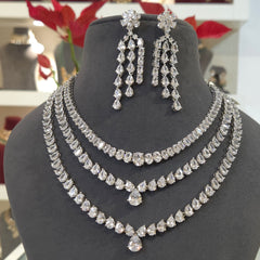 Avkashi A.D necklace set