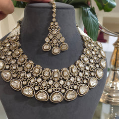 Rashnika Silver Foil Polki necklace set