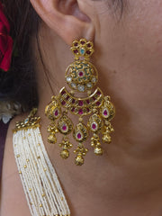 Kavleen heritage necklace set