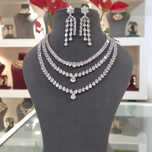 Avkashi A.D necklace set