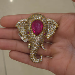Samayaira Ad brooch