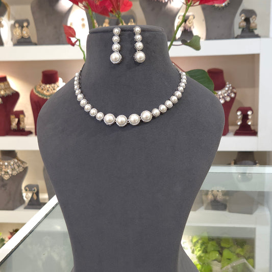 Ishika A.D necklace set