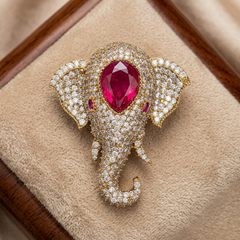 Samayaira Ad brooch