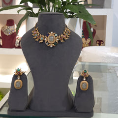 Sartaj designer choker