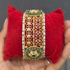 Ramaya antique gold bangle