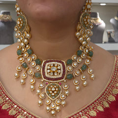 Nargis moissanite polki set