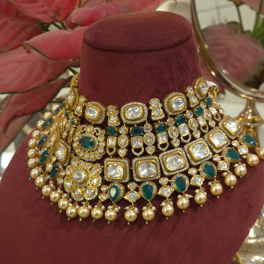 Vinayak polki bridal set