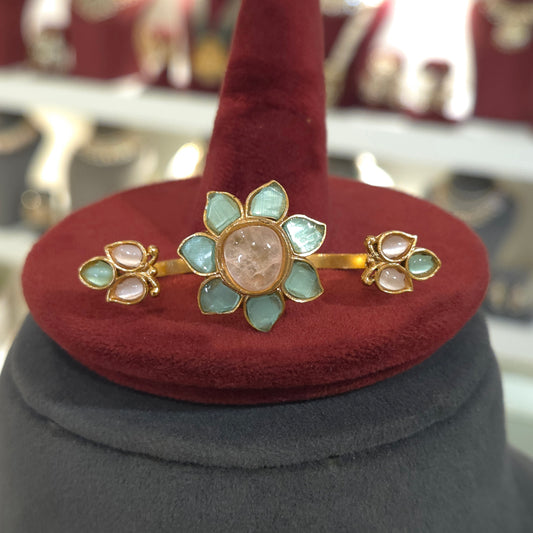 Nargis double finger ring