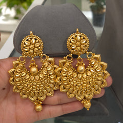 Dazy Antique gold necklace set