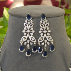 Manreet Ad necklace set