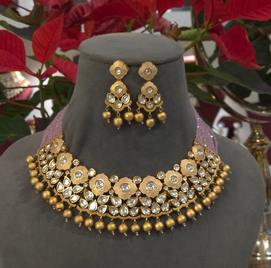 Palavi Polki necklace set