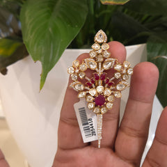 The arrow polki brooch