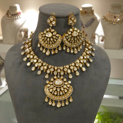 Arushi Moissanite Set