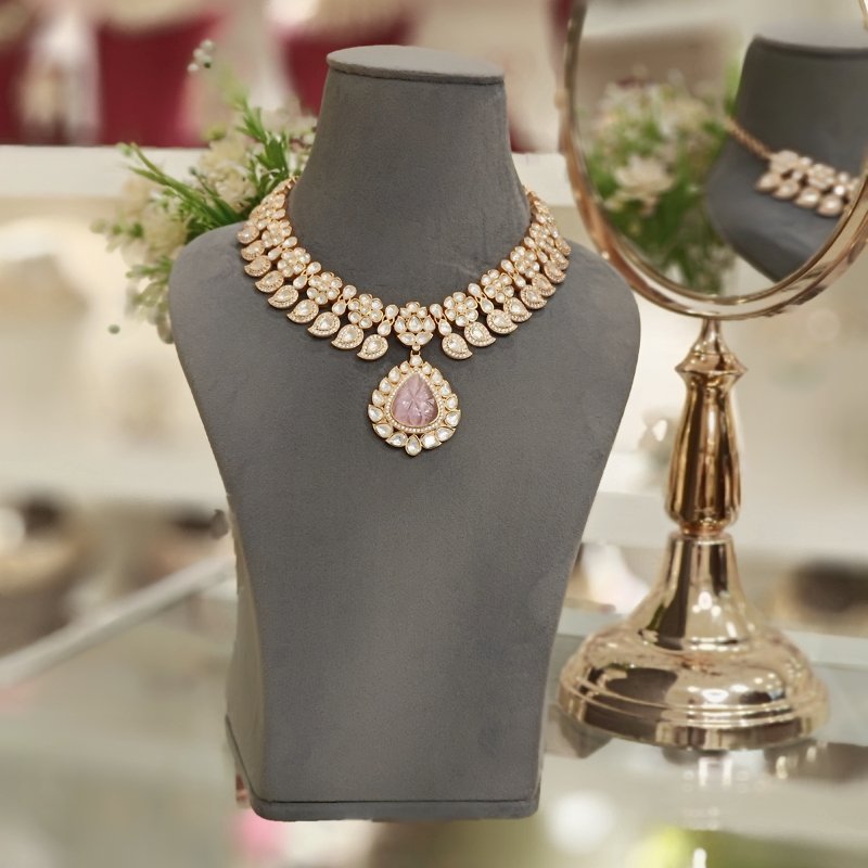 Sabaa Polki Neckline Set