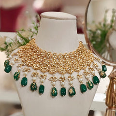 Garvita Polki Neckline Set