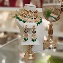 Lipikia Polki Choker Set